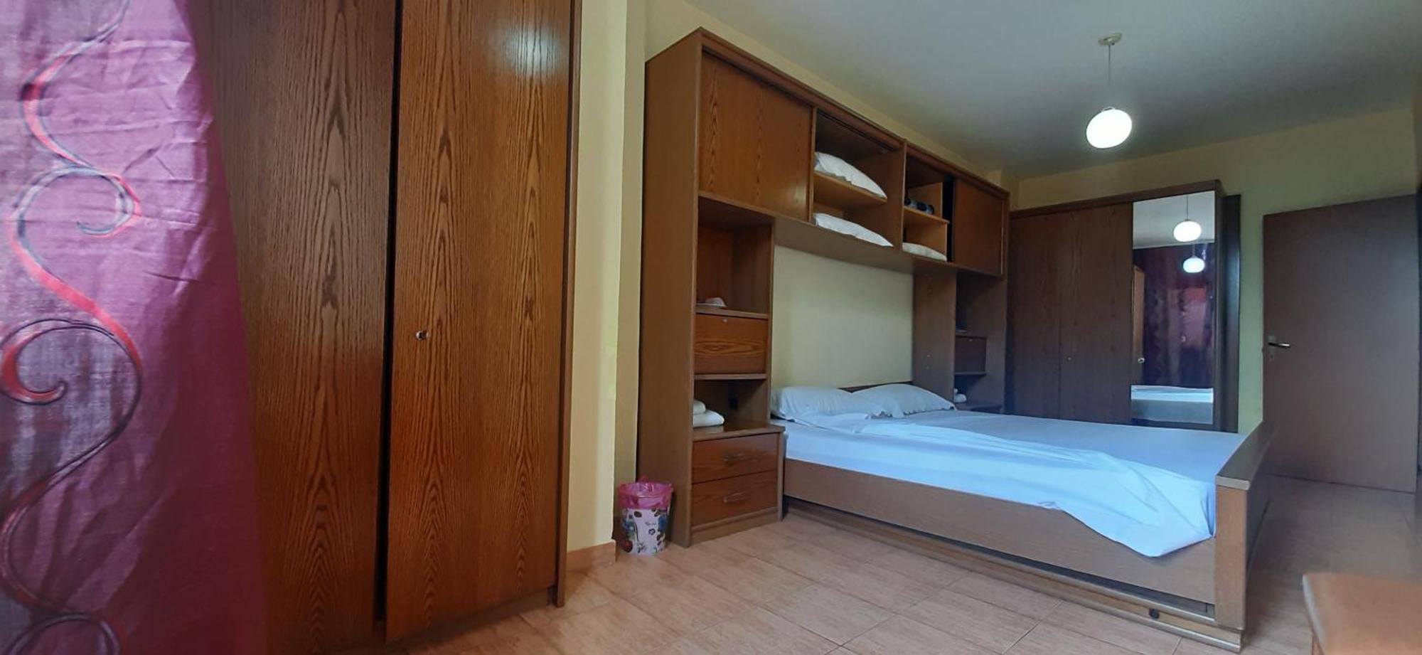 Enki'S Guesthouse 티라나 외부 사진