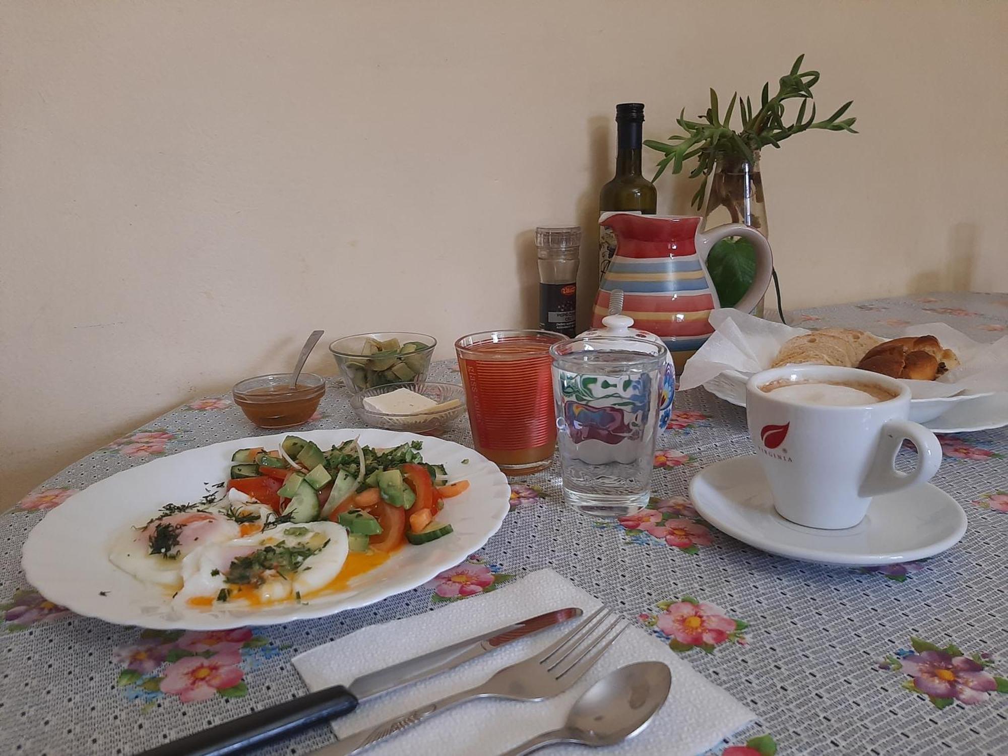 Enki'S Guesthouse 티라나 외부 사진